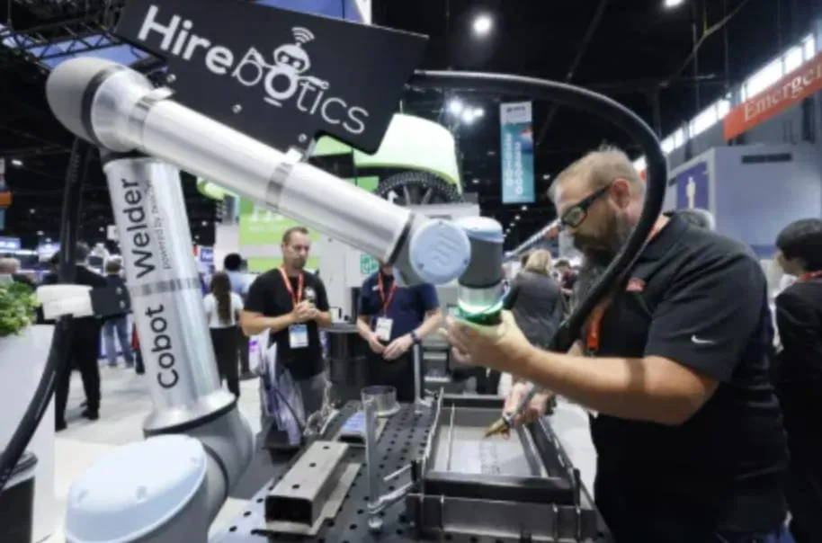 14 Tips for Choosing a Cobot and Evaluating Cobot Suppliers at IMTS 2026
