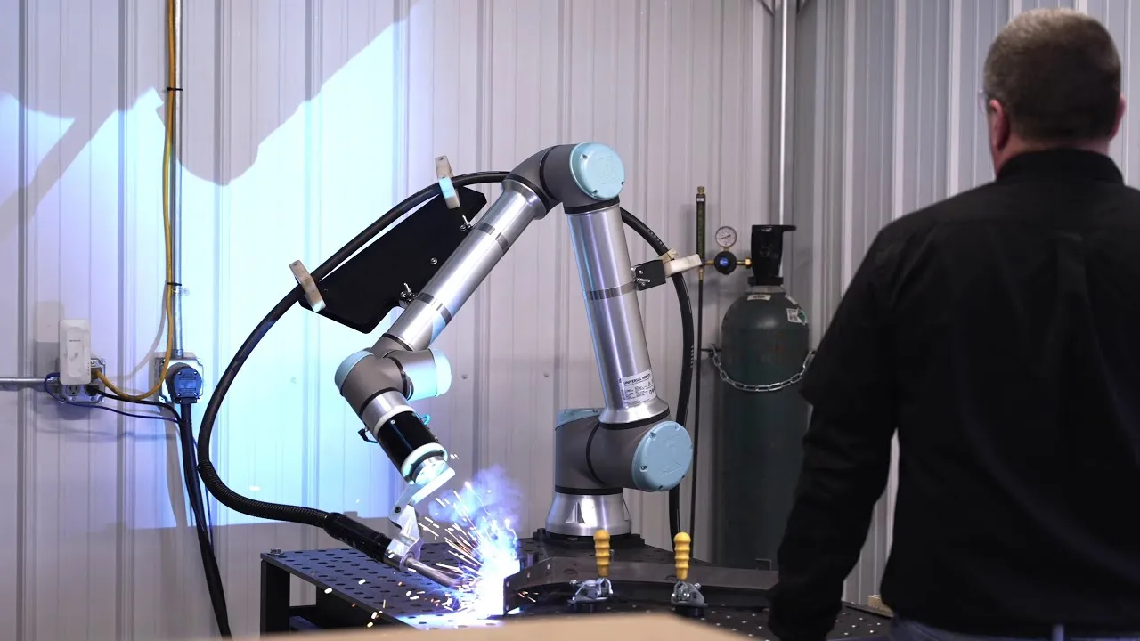 WATCH — IRON SUPPORTS