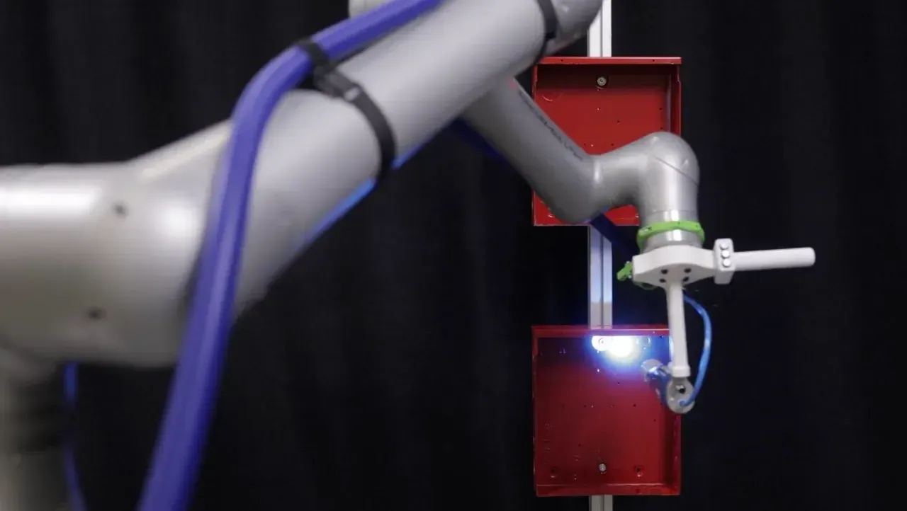 Hirebotics Launches Industry’s First No-Code, Explosion-Proof Cobot Solution for Painting